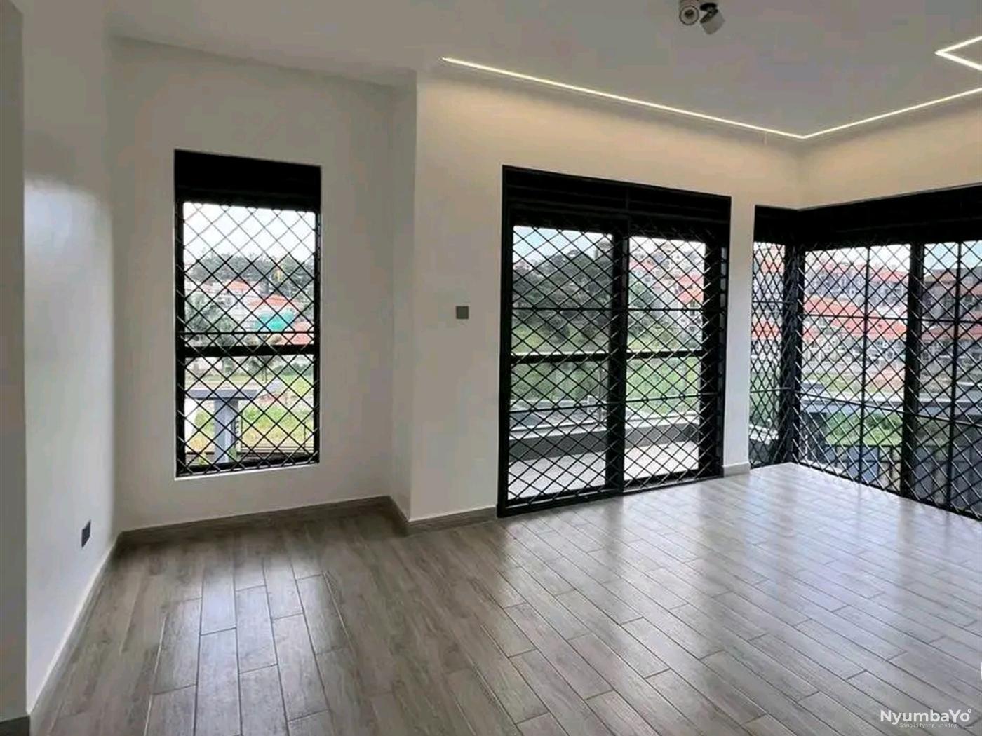 5 bedroom Villa for sale in Kyanja Kampala Uganda